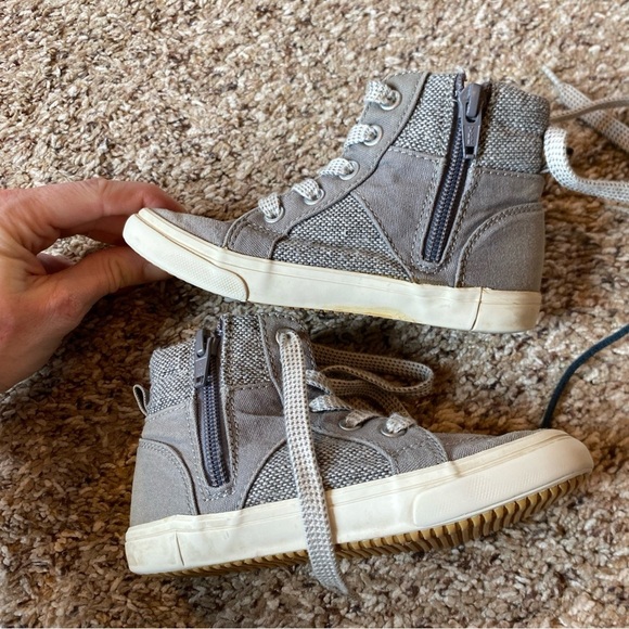 Boys Shoe Bundle Size 9 Nike Old Navy Gray - Picture 11 of 12